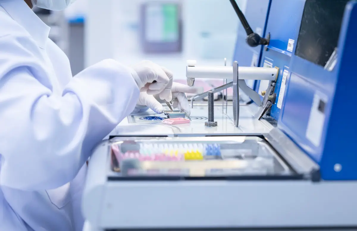 Lab equipment processing samples
